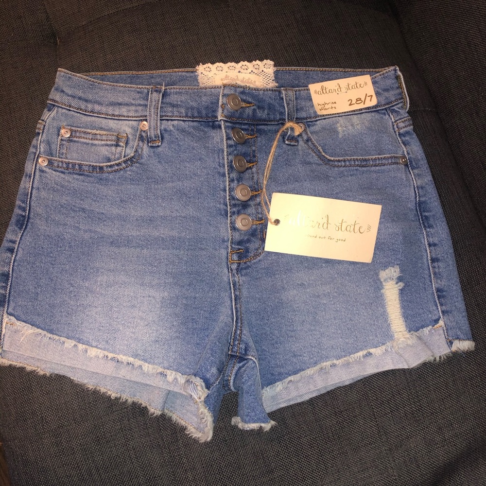 Altar’d State High Waisted Highrise Blue Jean Denim Shorts NWT Size 28/7